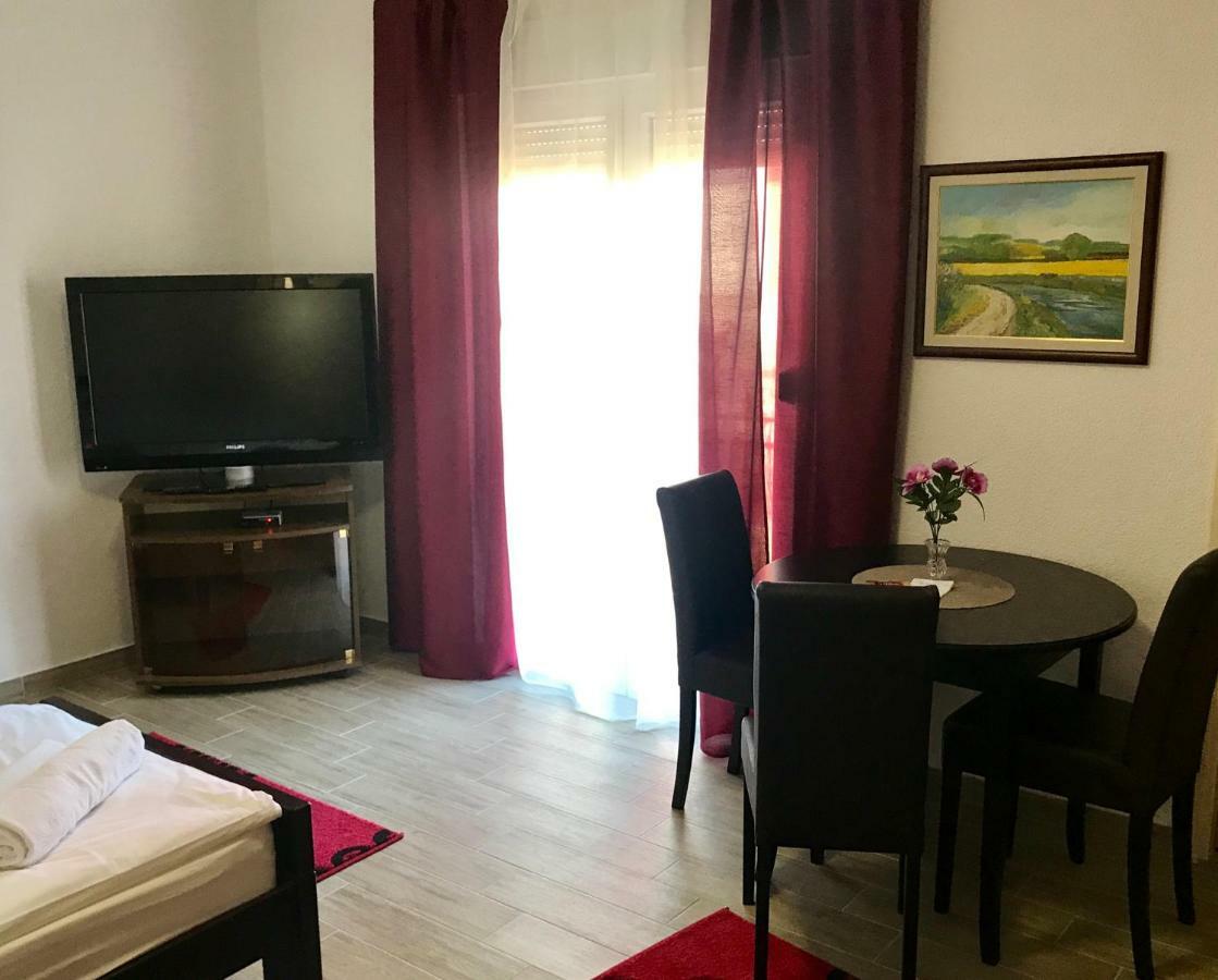 Apartmani Matosevic Ivankovo エクステリア 写真