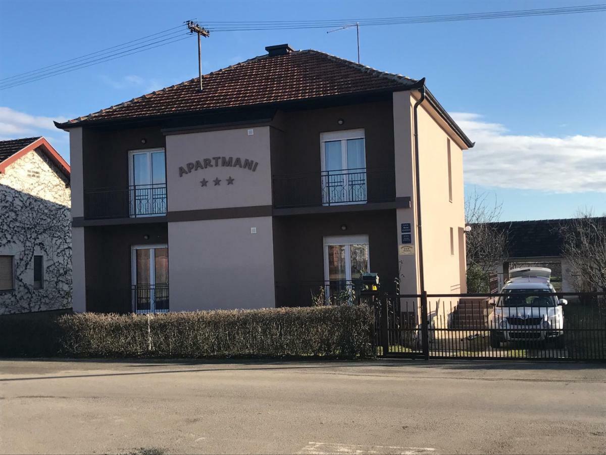 Apartmani Matosevic Ivankovo エクステリア 写真