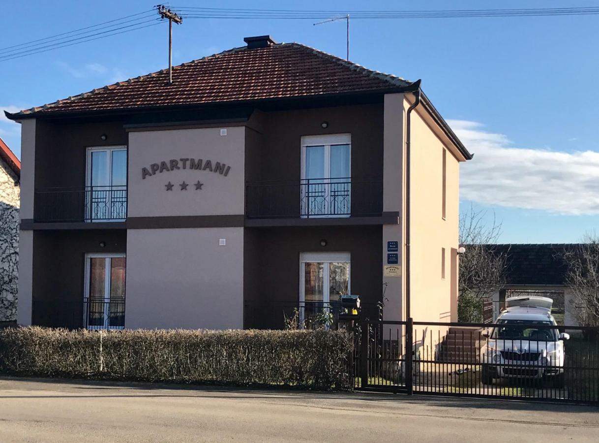 Apartmani Matosevic Ivankovo エクステリア 写真