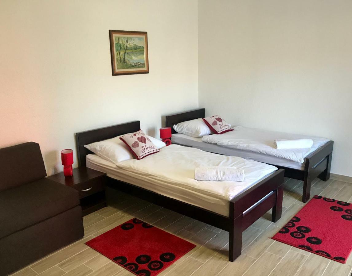 Apartmani Matosevic Ivankovo エクステリア 写真